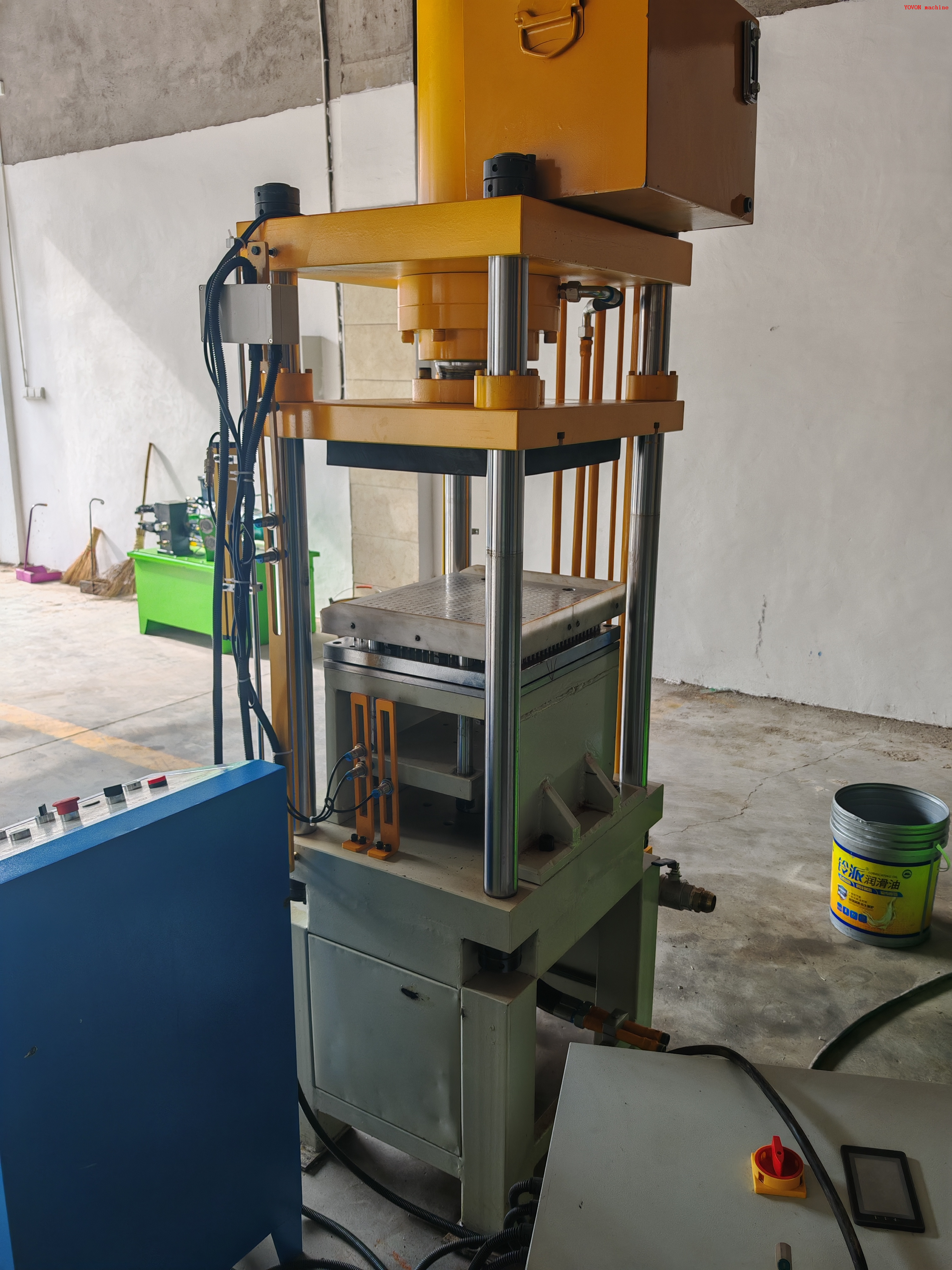 YOVON Fireworks Chemical Column Pressing Machine